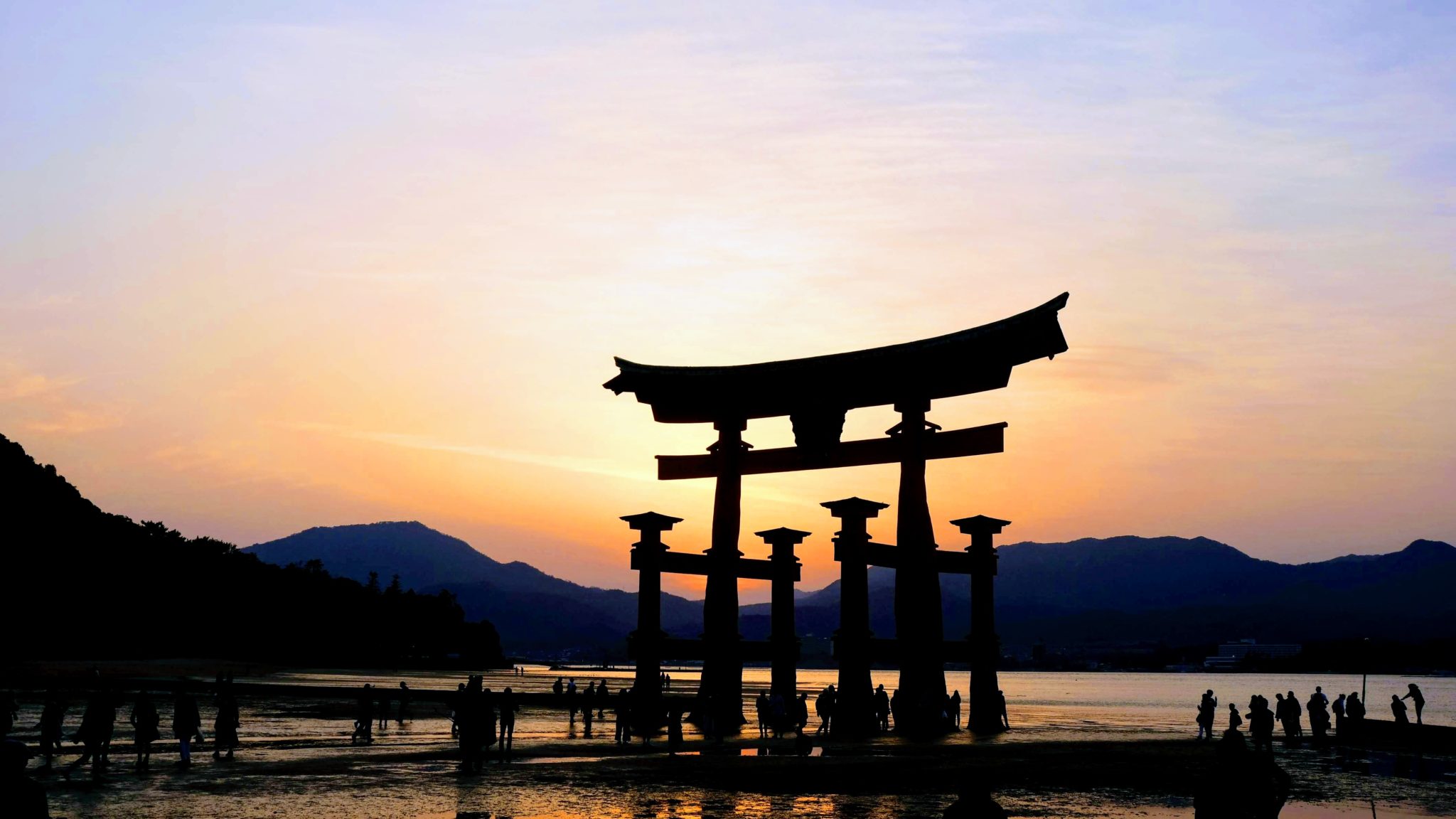 Read more about the article Miyajima Island: Japan’s Hidden Gem